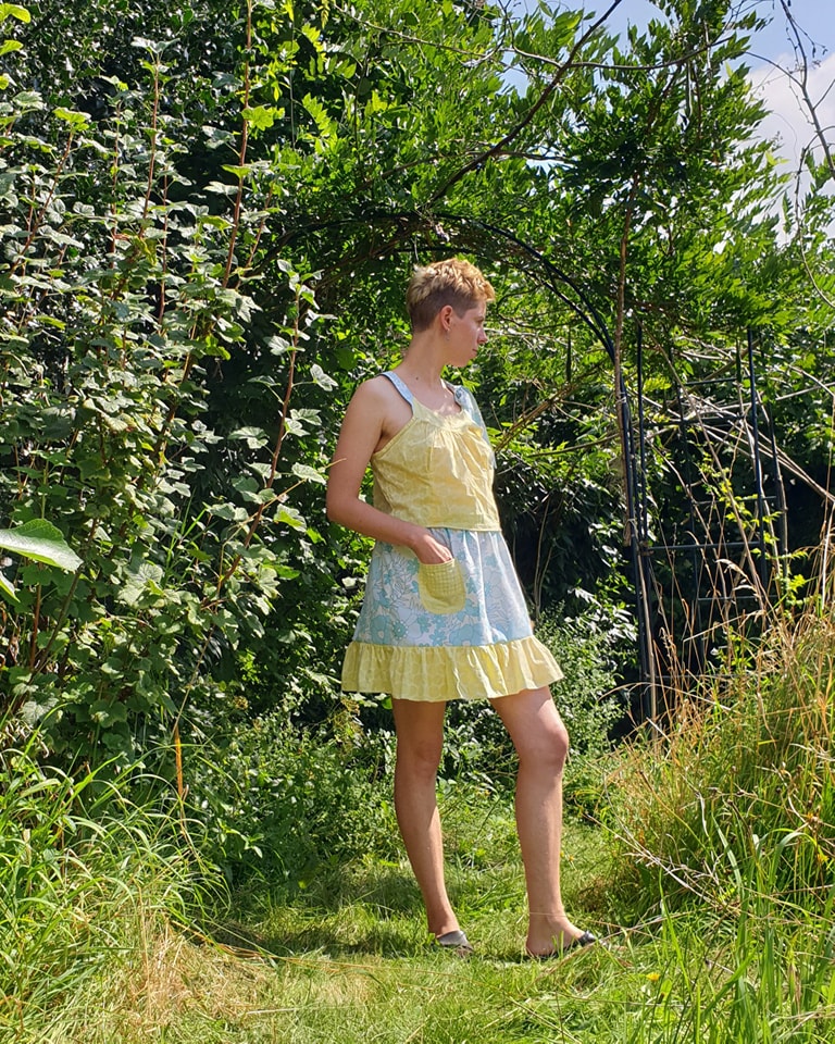 Jupe.tte avec élastique